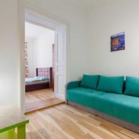 Apartamento Три Кімнати Вулиця Грушевського 9 Центр Міста Львів Exterior foto