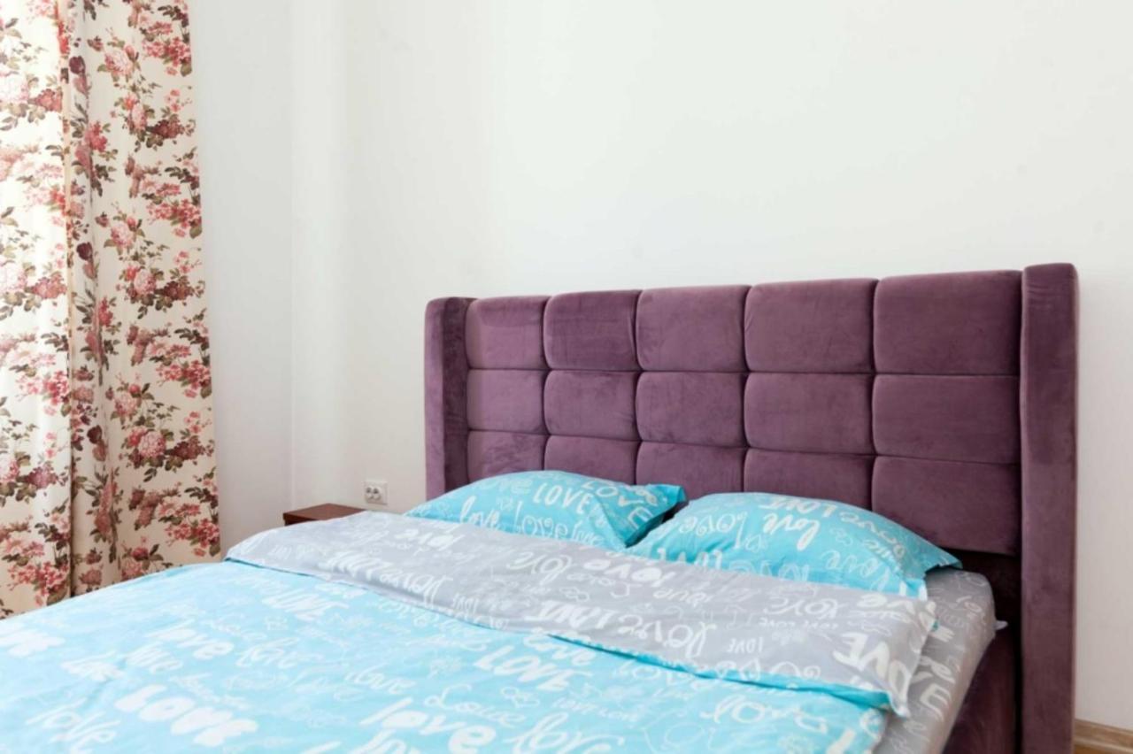 Apartamento Три Кімнати Вулиця Грушевського 9 Центр Міста Львів Exterior foto